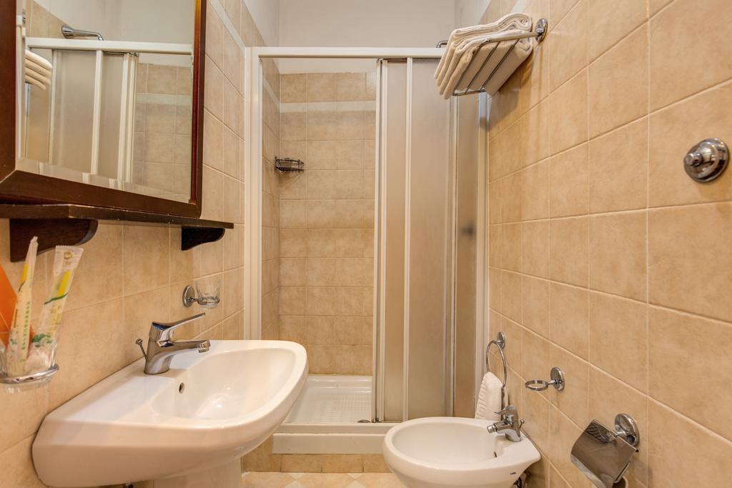 New Albatros Checkin Portafortuna Guesth House Rome Exterior photo